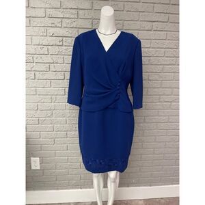 Donna Morgan Women Petite Blue Embroidered Hem Dress Size 10P